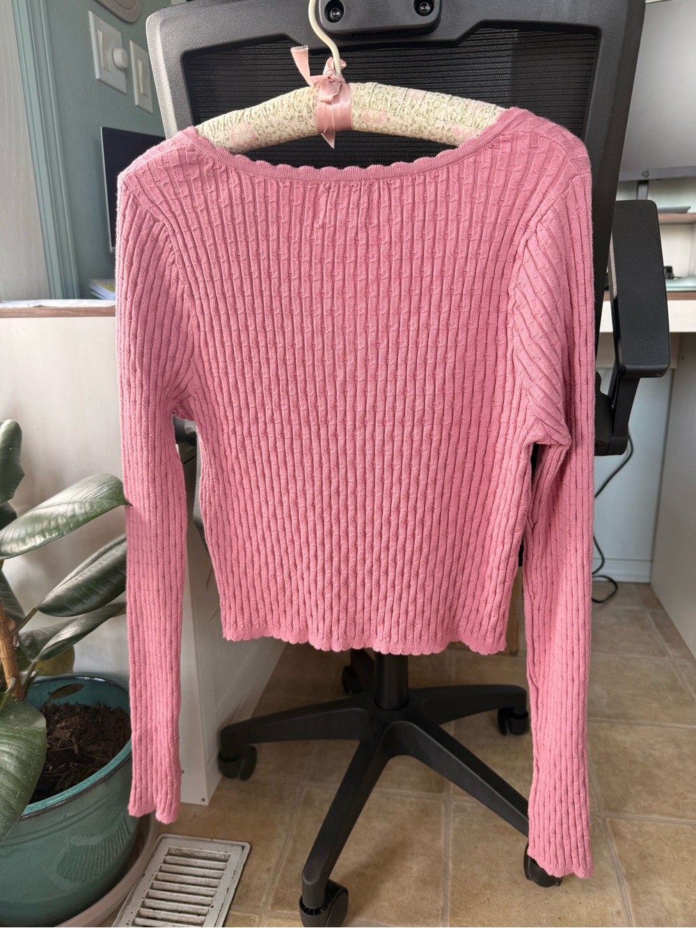 Willow & Wind Pink Ribbed Button-Front Cardigan - Picture 5 of 5